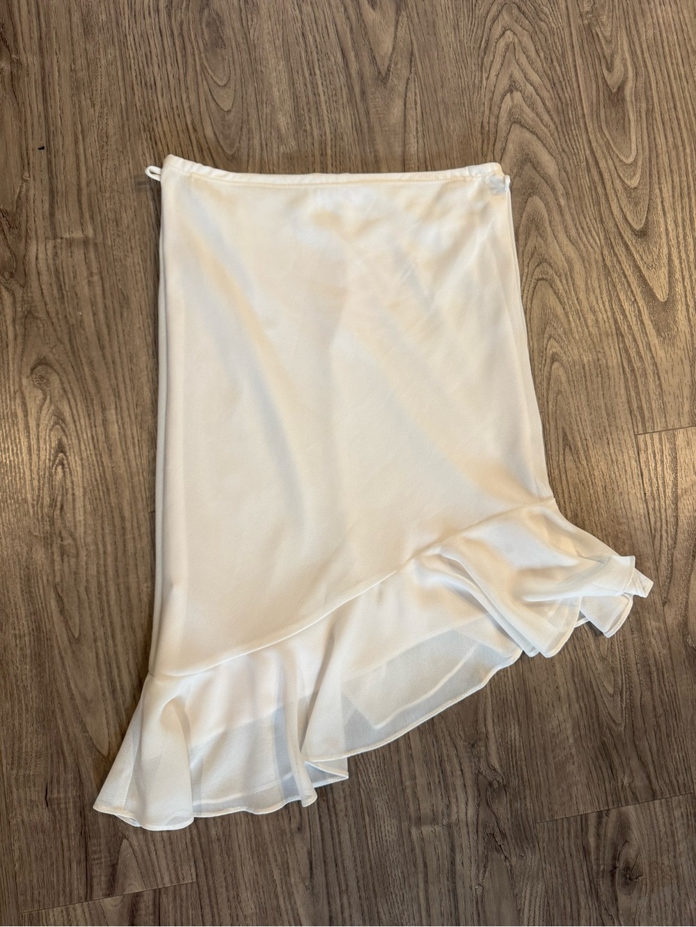 Women’s Ruffle-Hem Skirt in Ivory